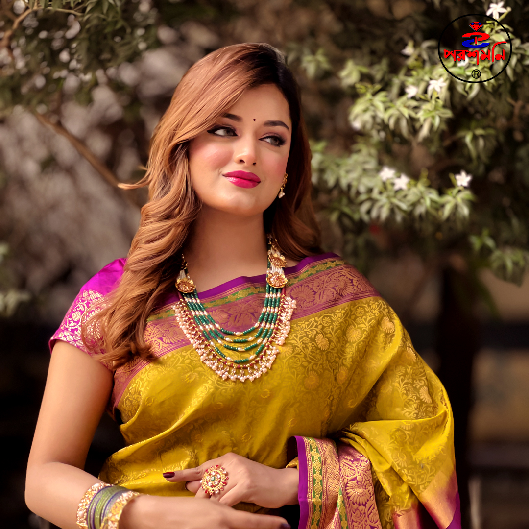 ๐๐
๐ฝ๐ฒ๐ฟ๐ถ๐ฒ๐ป๐ฐ๐ฒ ๐๐ต๐ฒ ๐ฅ๐ผ๐๐ฎ๐น ๐ง๐ผ๐๐ฐ๐ต ๐ผ๐ณ ๐ฃ๐๐ฟ๐ฒ ๐๐ฎ๐ฑ๐๐ฎ๐น ๐ฆ๐ถ๐น๐ธ - Image 5